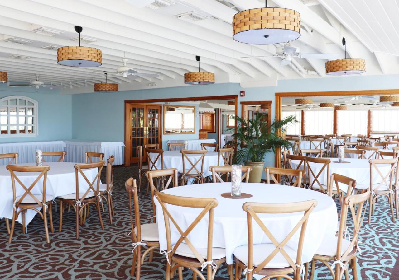 Capt Hirams Resort Себастиан Екстериор снимка